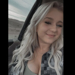 Meet your Posher, Cassie